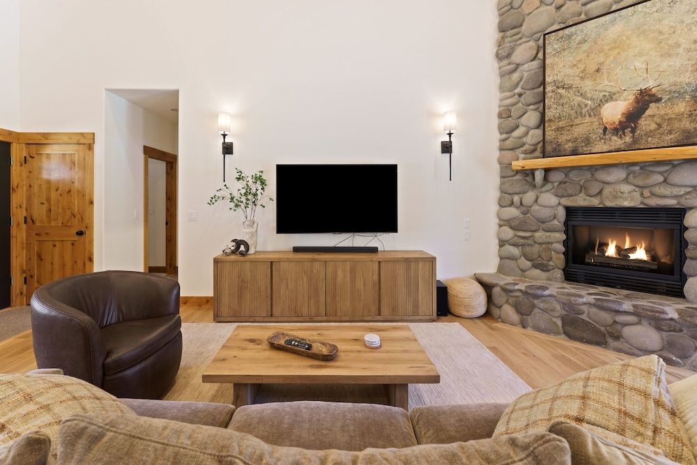 4 Catkin 4 Bedroom Home