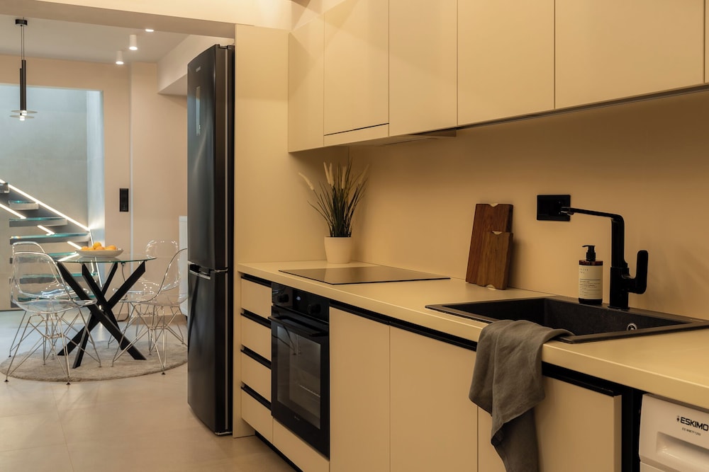 FOS Premium Apartments by halu