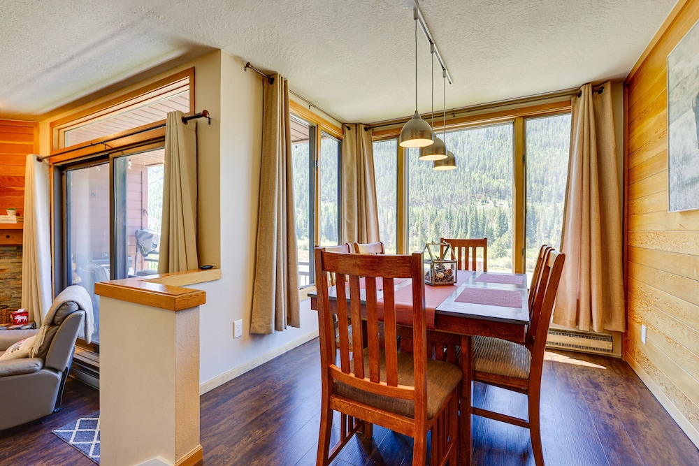 Inviting Keystone Condo Rental w/ Private Balcony! view 5