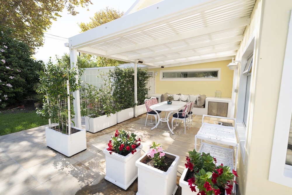 Constantia Cottages