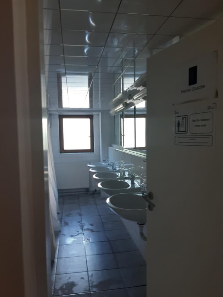 2-Rent Group Hostel Rooms&Apartments EVE168