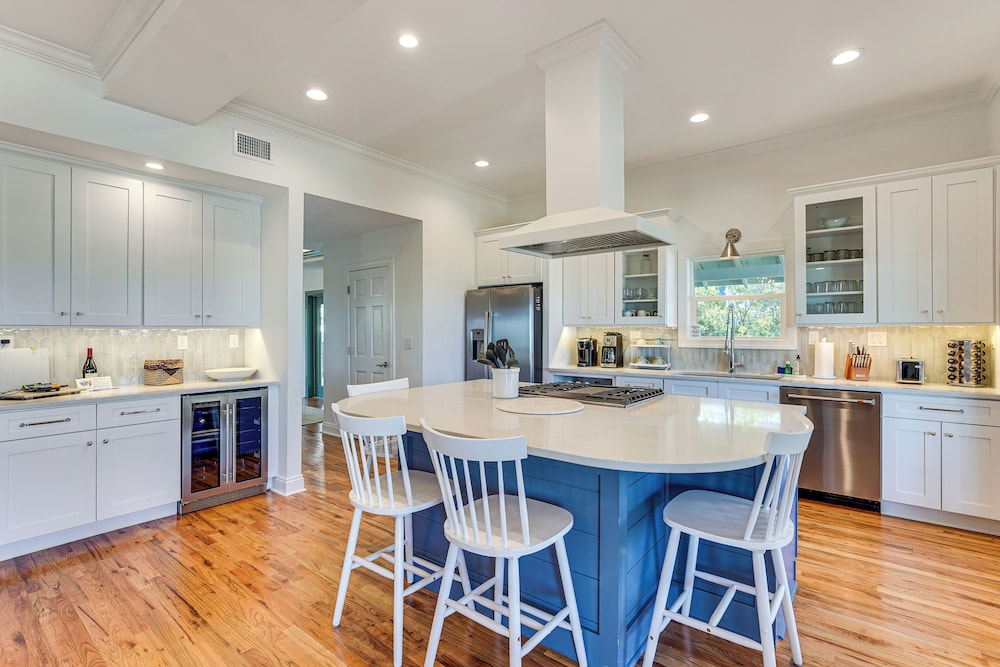 Walk to Ocean: Beach House w/ Pool in Port St Joe!