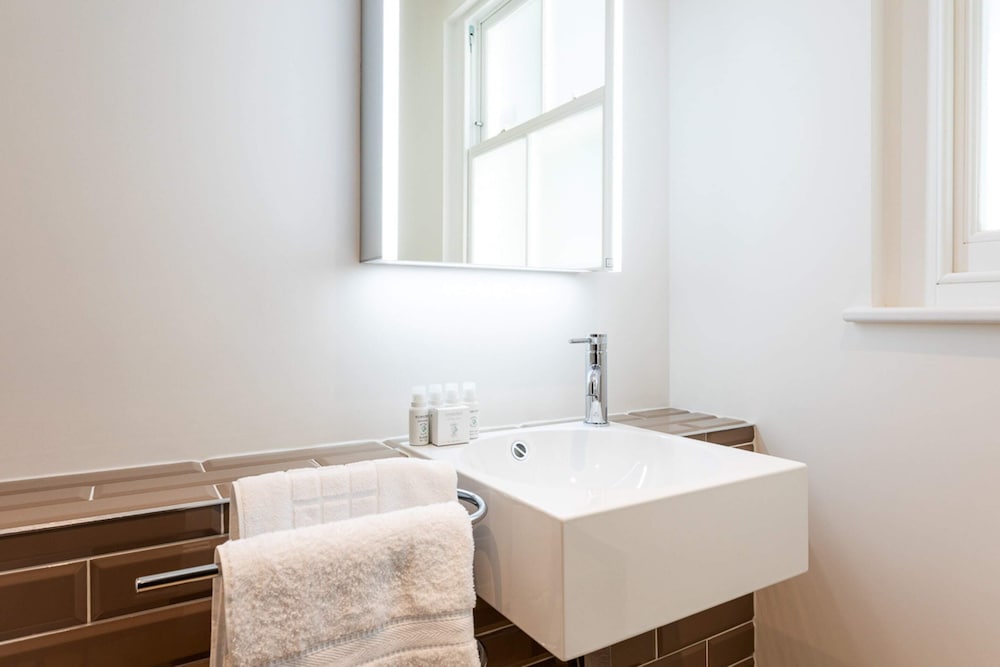 Coleherne Road Residence VI
