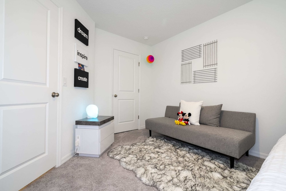Cozy 3Bd Close to Disney at Enclaves 983