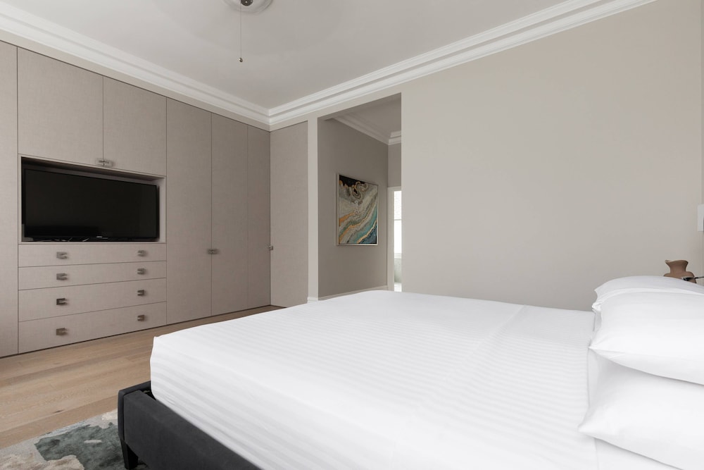 Fentiman Road II by Onefinestay