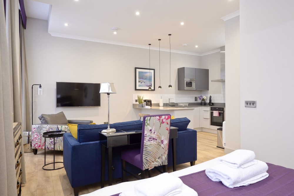 Destiny Scotland Charlotte SQ Apartments