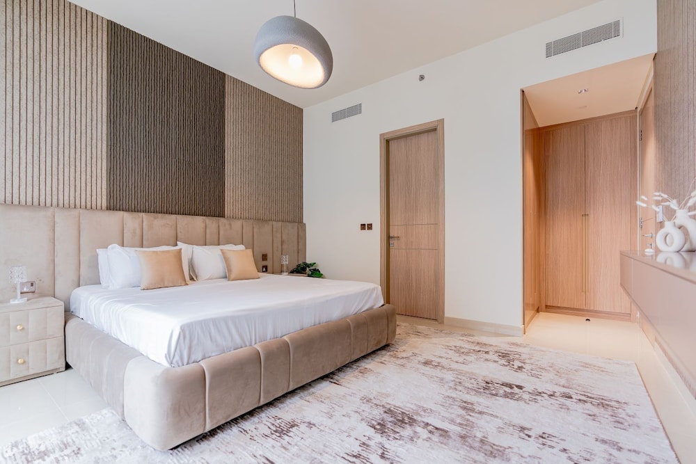 Sophisticated Interior near Hayat Beach