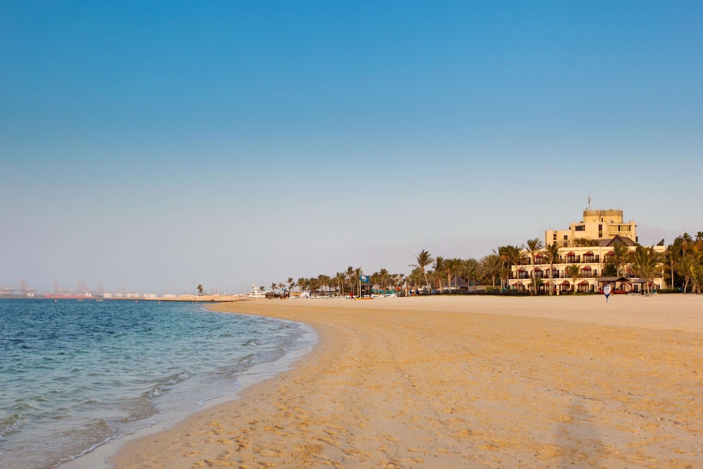 JA Palm Tree Court, Dubai