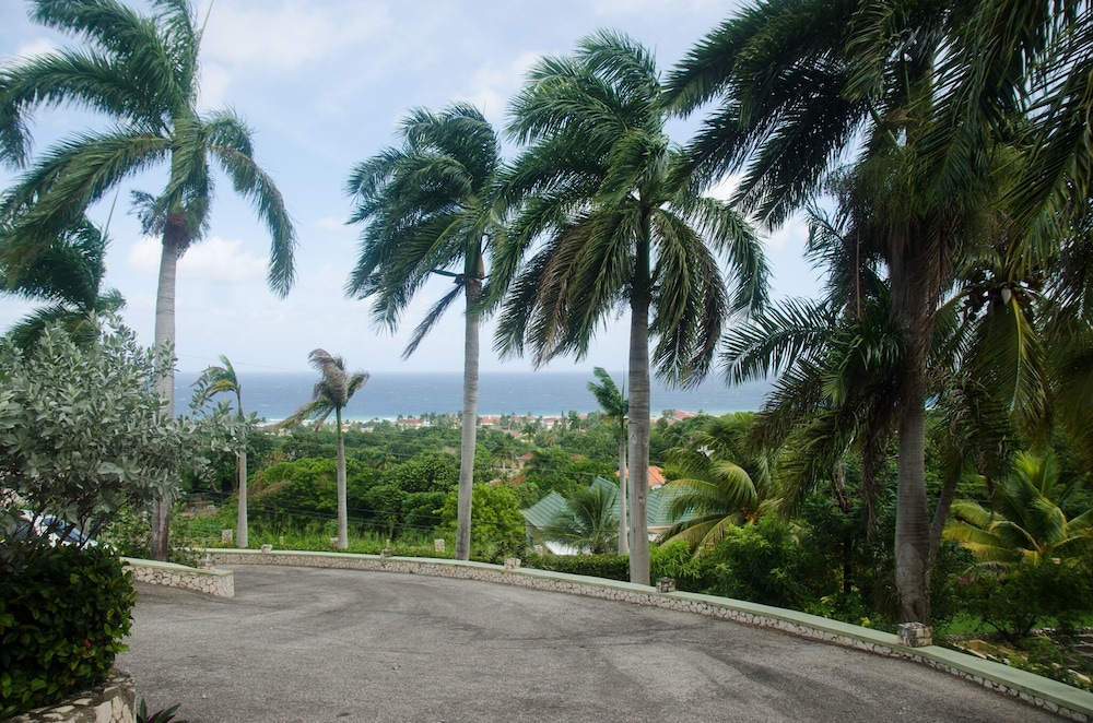 Ocean Crest Villa