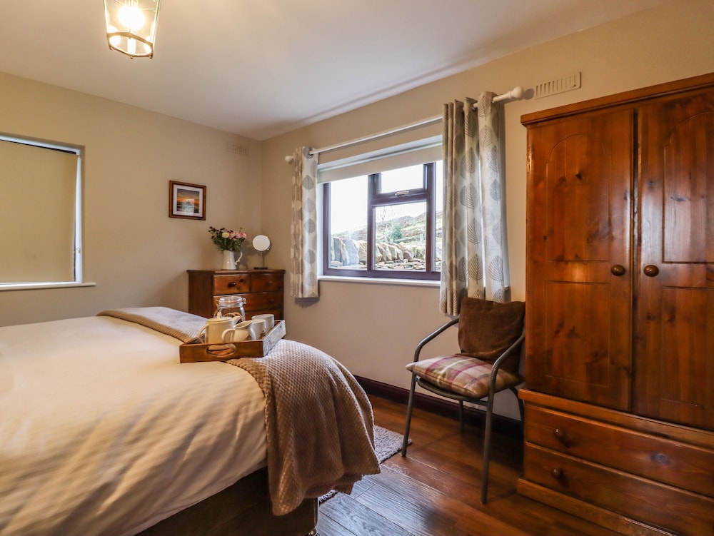 Baywood Cottage