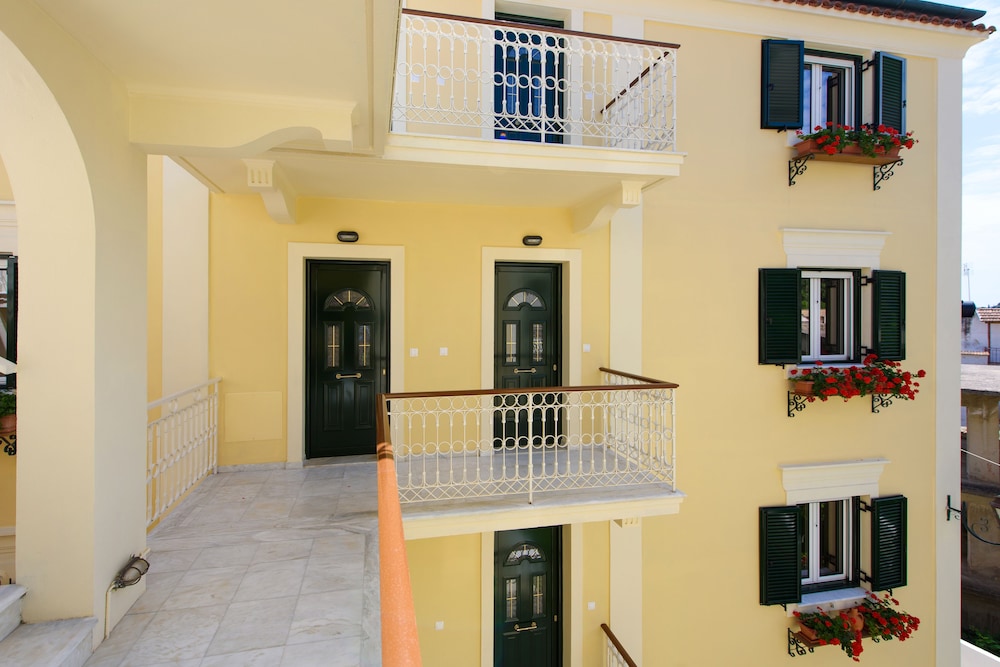 Kirki Apartments Mpenitses Corfu photo 4