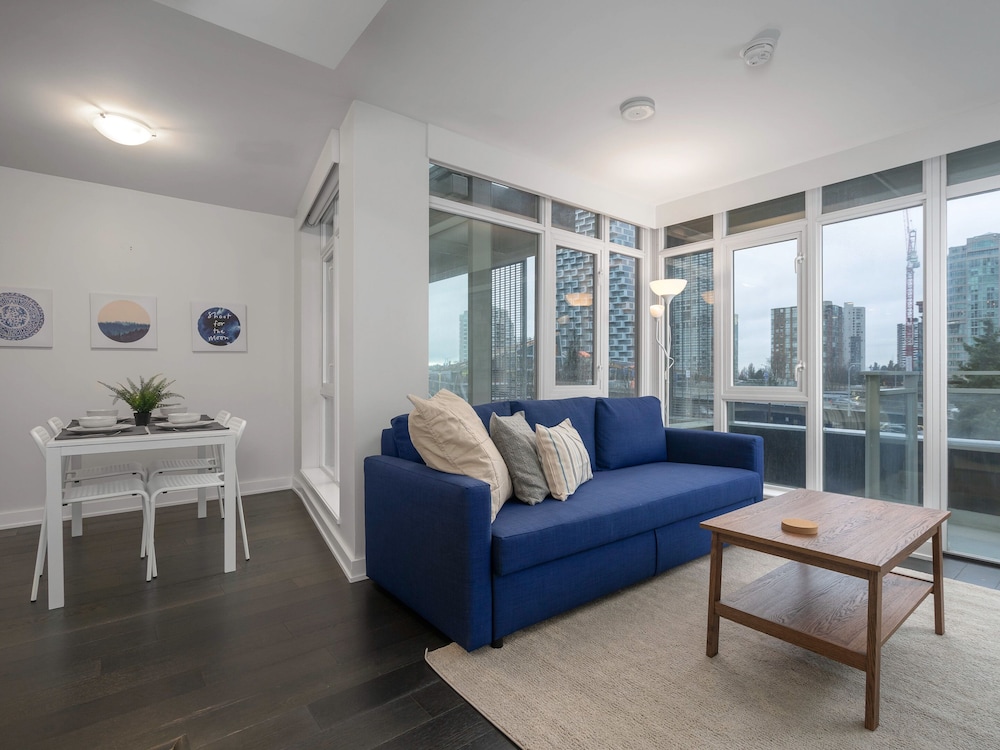 Sterling Suites - Yaletown - Image 3