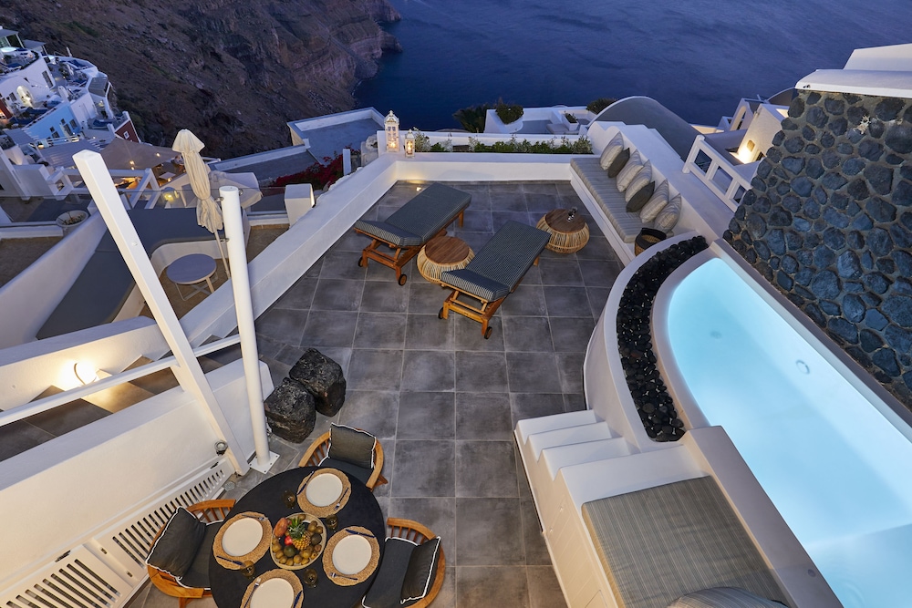 Olea Cave House