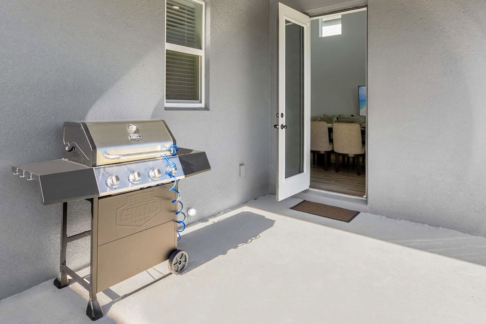 Upstay - NEW Build - Westhaven Lakefront Paradise view 3
