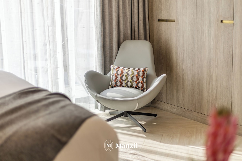 Manzil- Chic 2BR w Pool nr Circle Mall