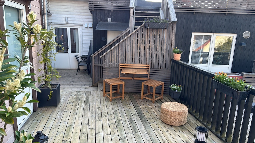 Deluxe Central 2 Bedrooms With View and Underground Garage in Stavanger
