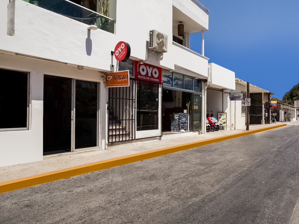 OYO Hostelito