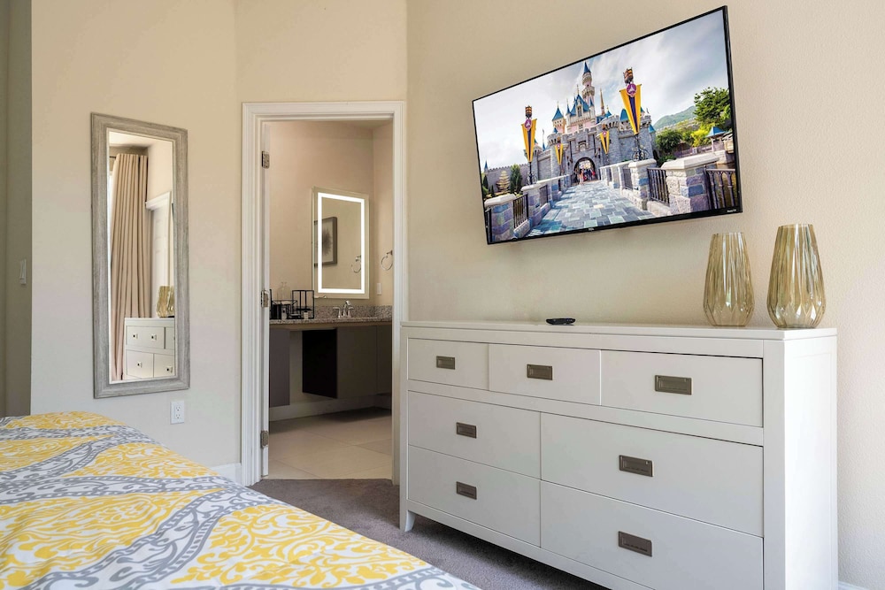 Bright 5BD Disney Escape w Private Pool 1536