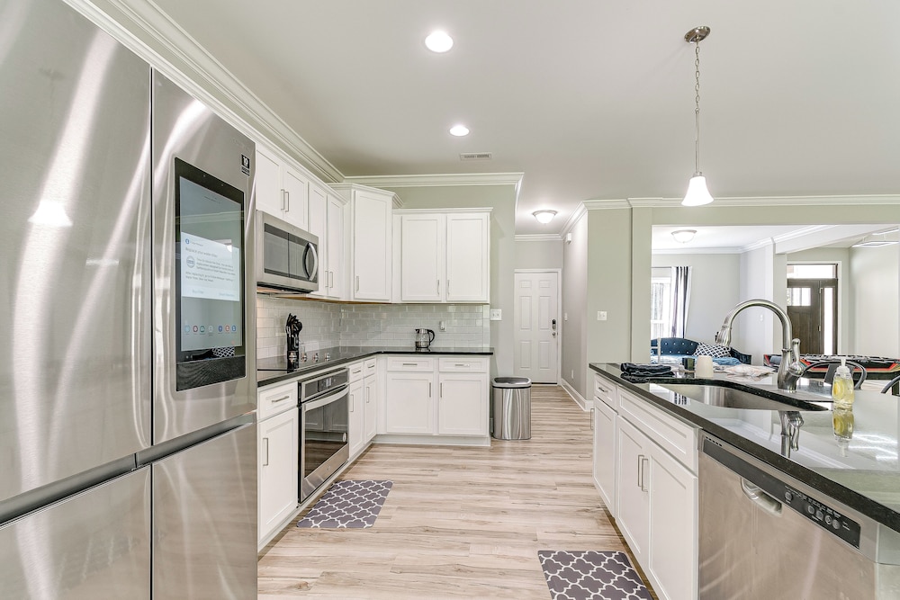 Secluded 18-acre Retreat in Staley w/ Game Room