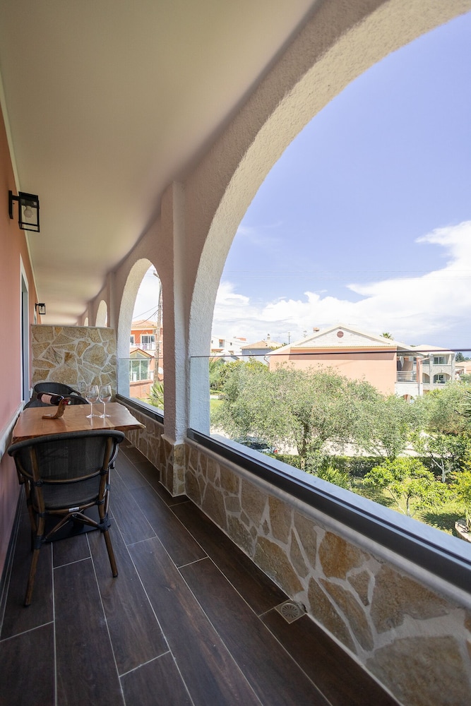 Mathraki Resort