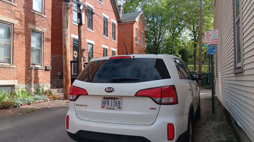 Short North Convention King Bed Parking Free