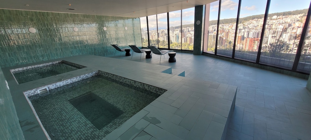 Epiq Residences