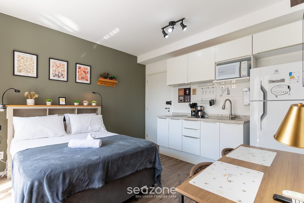 Studio w/ Pool Near Morumbi Shopping Mall Jbn0043