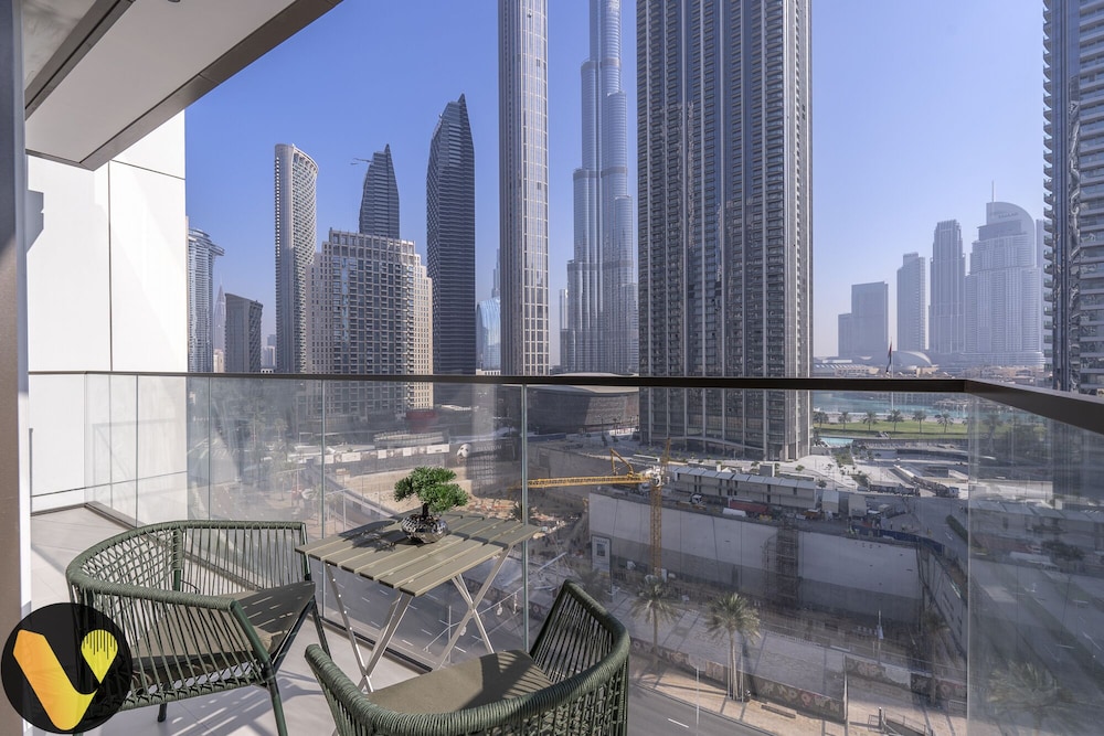 Burj Crown Burja Khalifa Foutain Views
