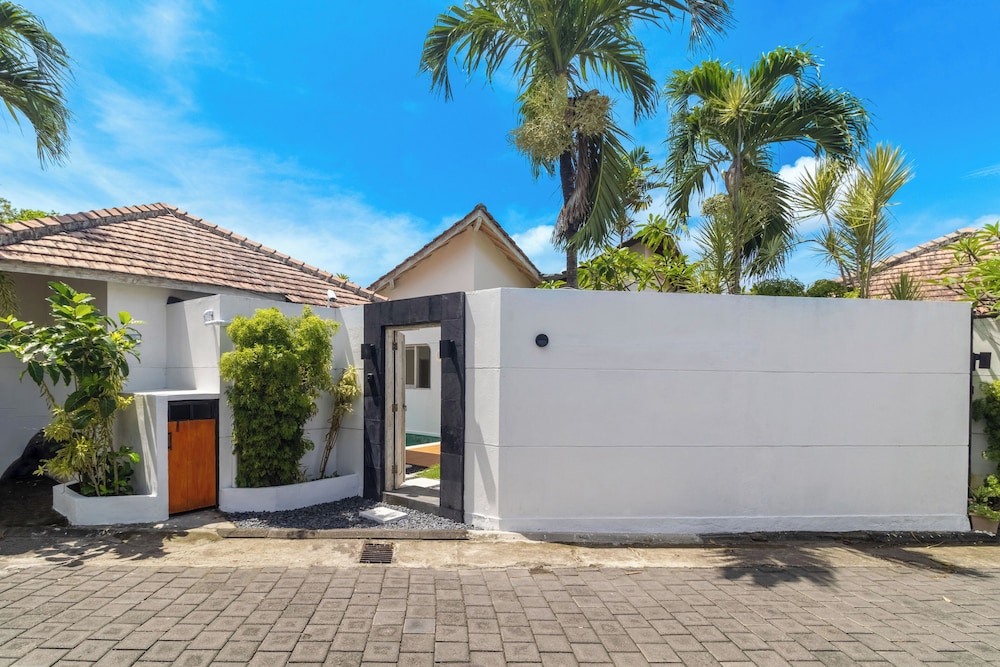 Villa Cocodrilos 1 by Pertama Management