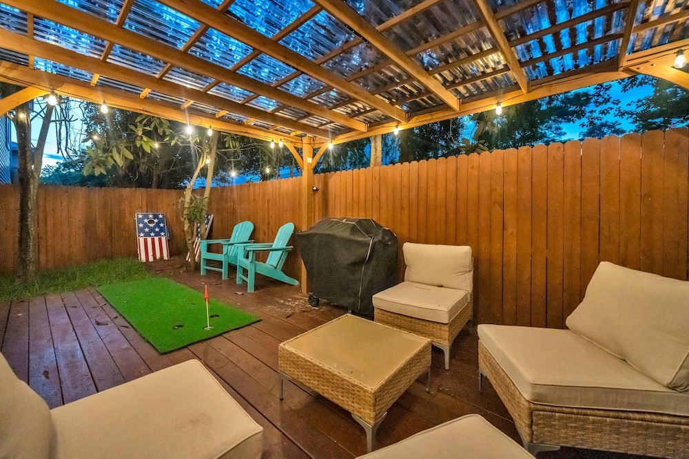 Milo's Beach Cottage