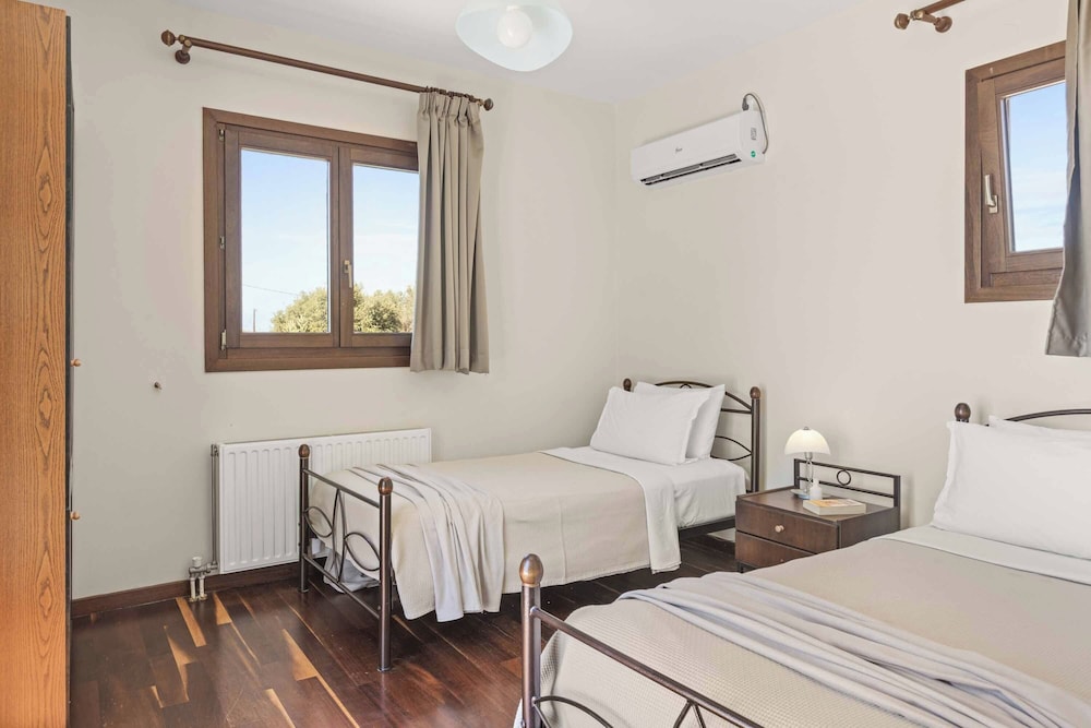 Villa Sarlata Sea View