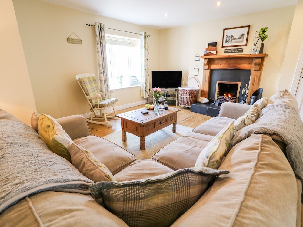 Whispering Willows - The Bungalow view 4