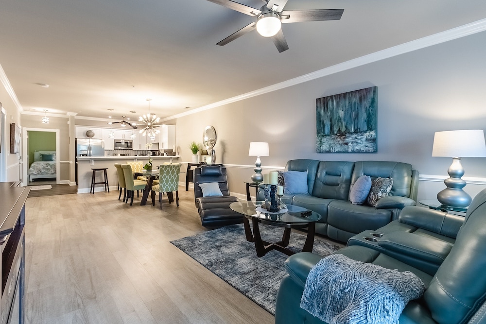 Magnolia Pointe Luster Leaf 4843-302 3 Bedroom Condo