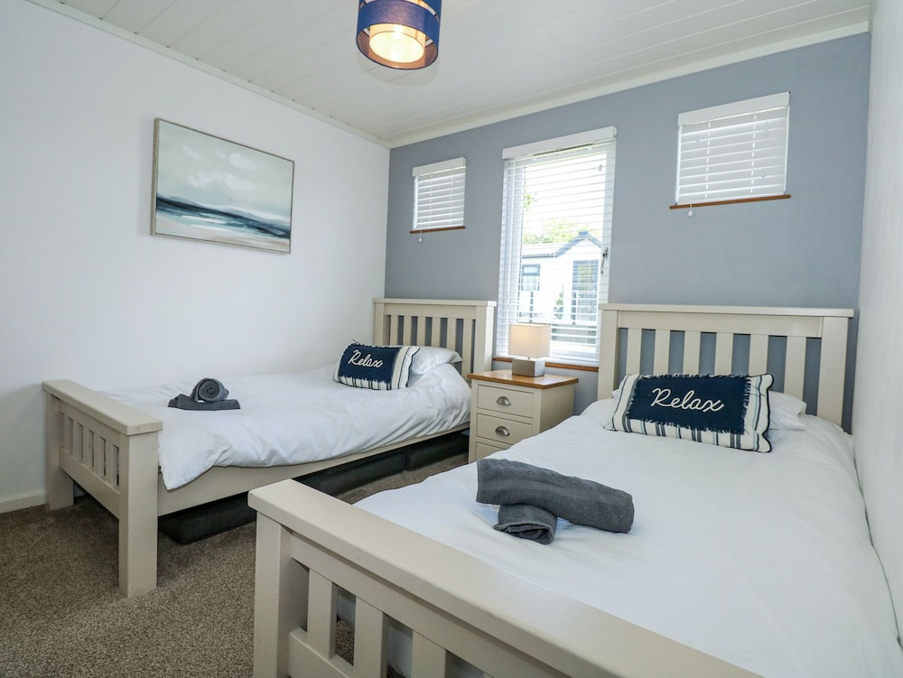 32 Sanctuary Lodge