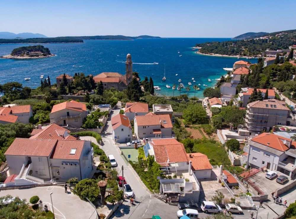 Charming and Sunny Hvar Apartments