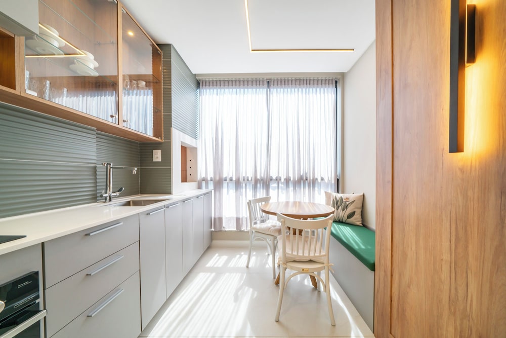 Apartamento alto padrão com piscina