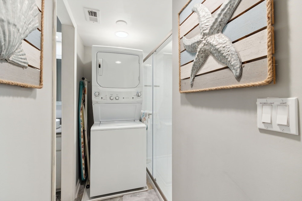 2754 1st Ave. A 2 Bedroom Duplex