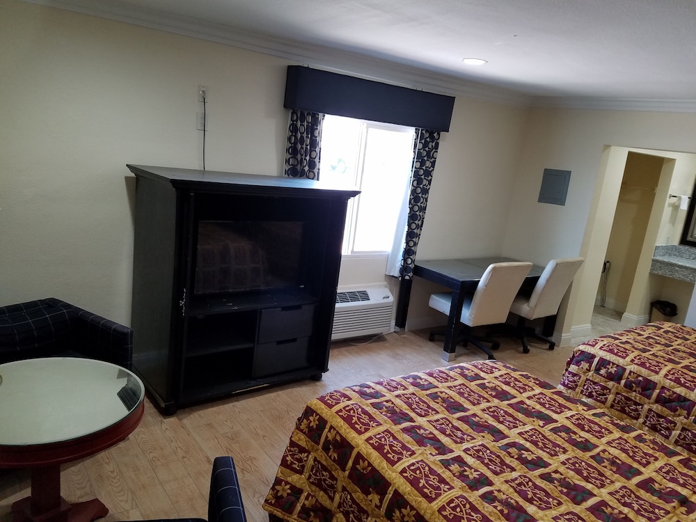 El Rancho Motel