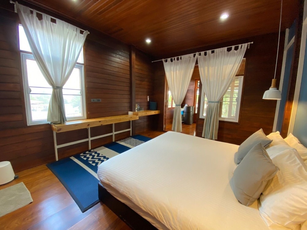 Lux Homestay view 5