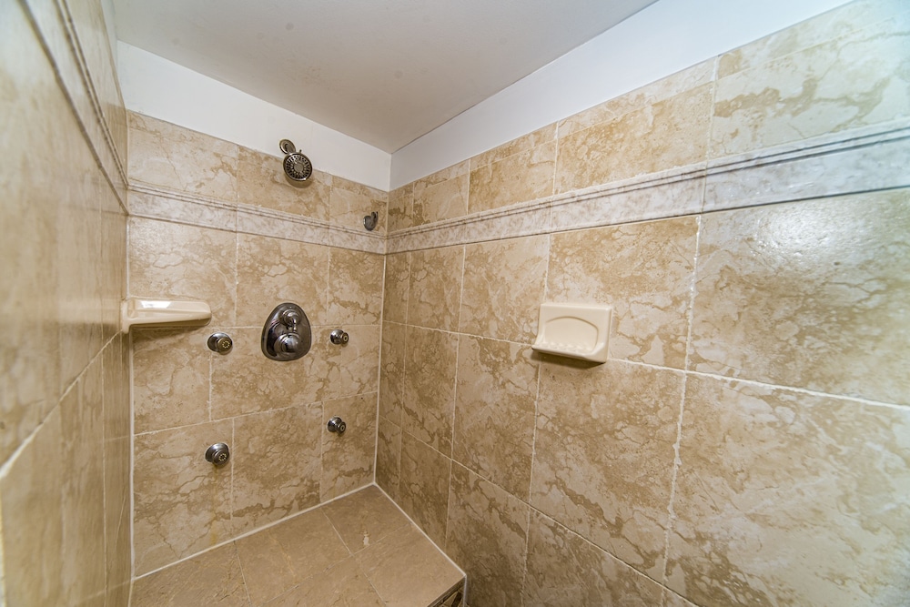 Stone Manor Boutique Inn - Property Image 11