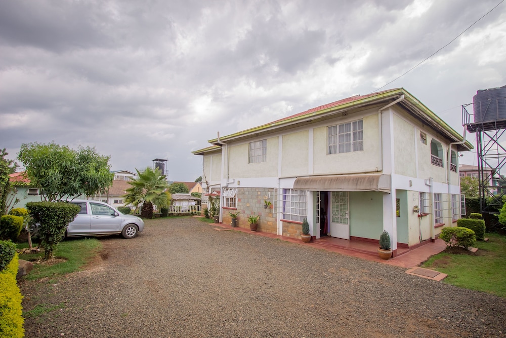 Ivys Inn Guest House