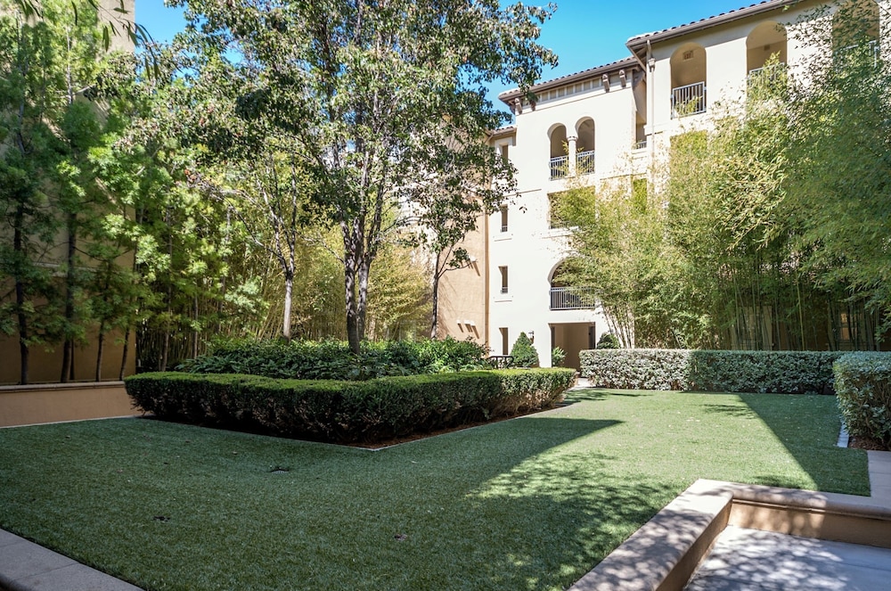 Bluebird Suites in North San Jose