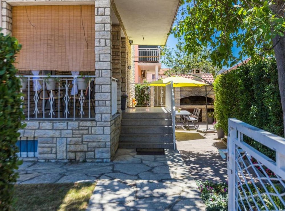 Charming Zadar Apartment Near Old Town With Convenient Access to Beaches