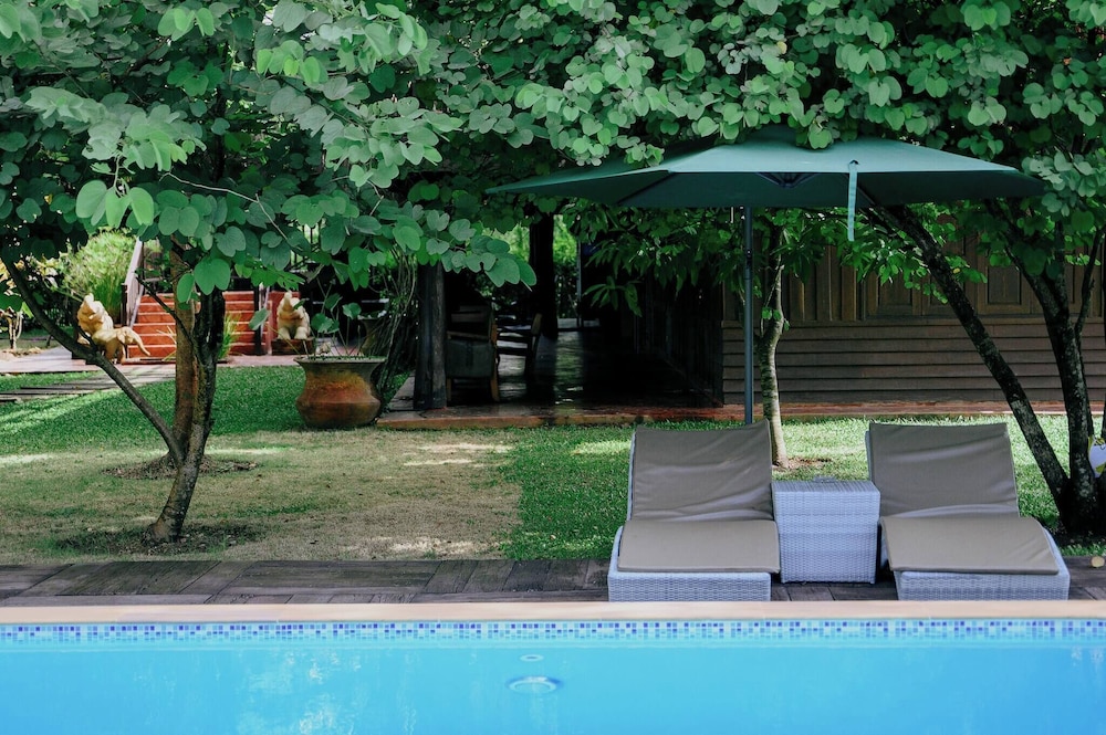 Cyngam Retreat- A Private Pool Villa With Service