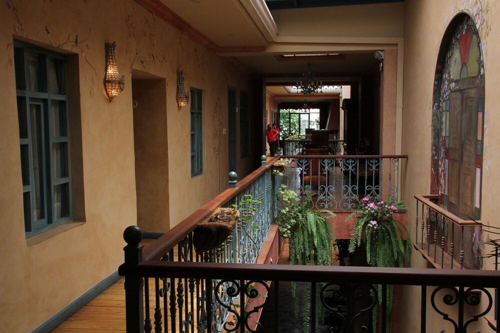 Hotel Inés María