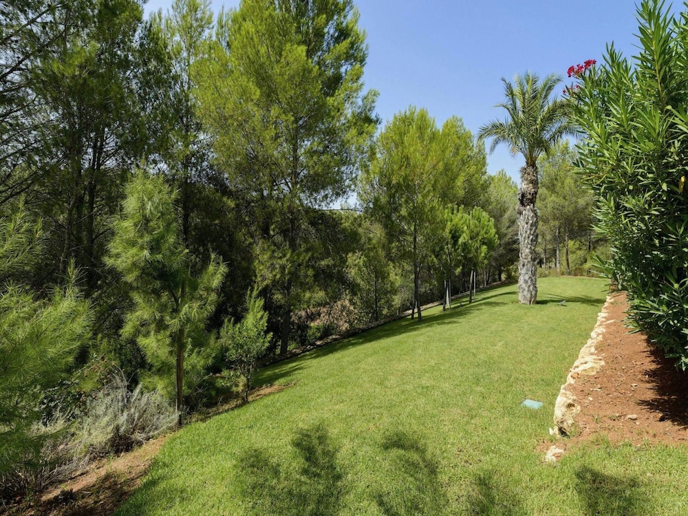 Holiday Home With Children Play Area