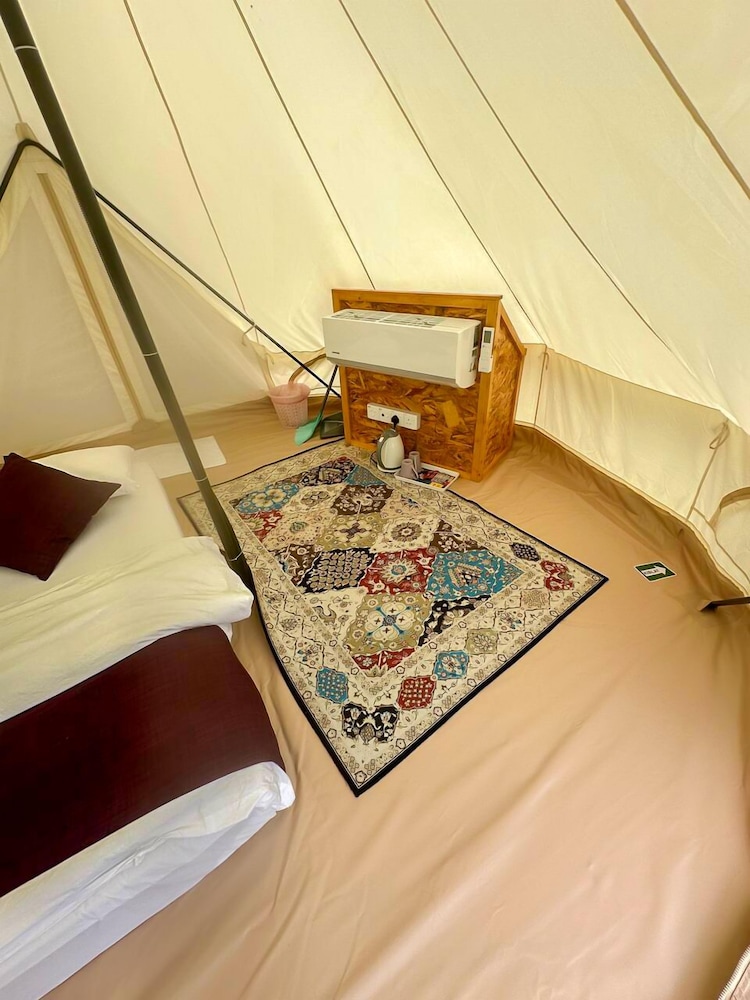 DNAMIE GLAMPING - LUX TENT