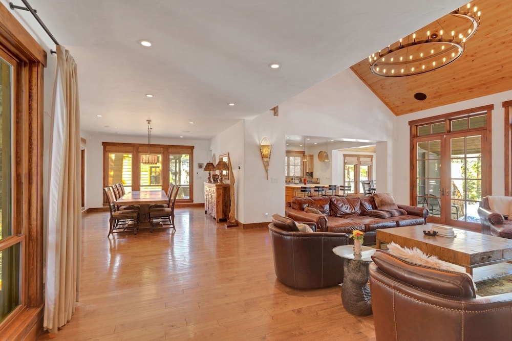 4br Cabin W/ Hot Tub Ultimate Truckee Escape 4 Bedroom Cabin
