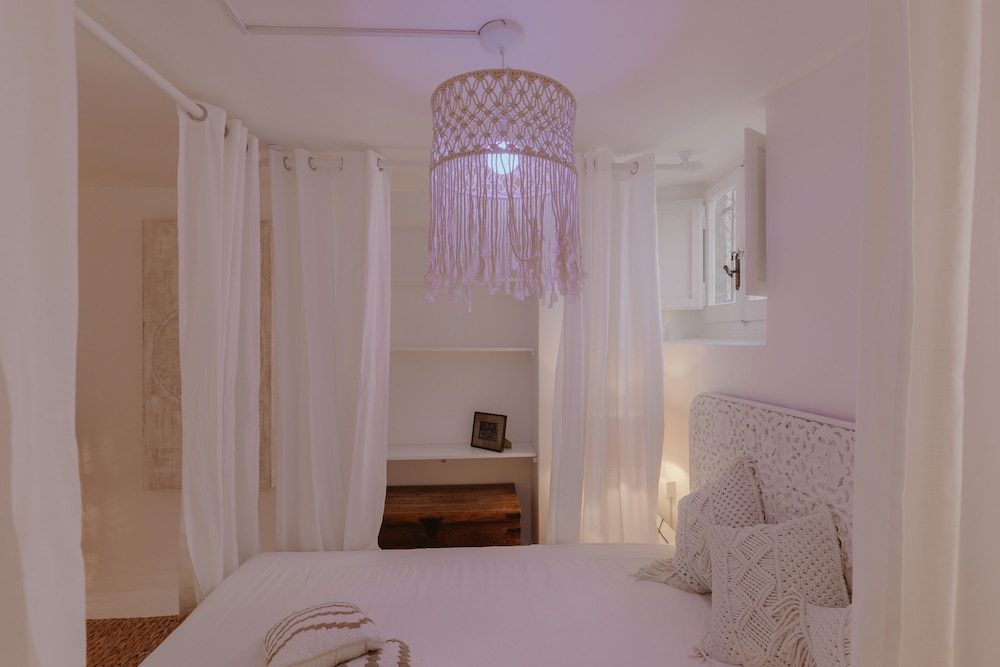 Navona Home