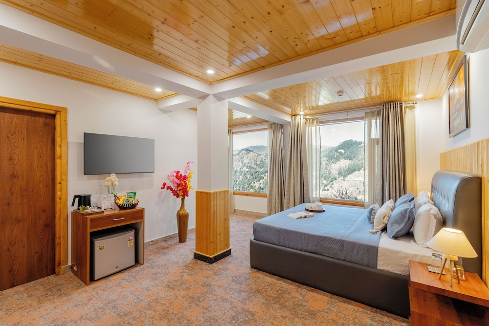 Lafu House Hearth Cabana  Hill views